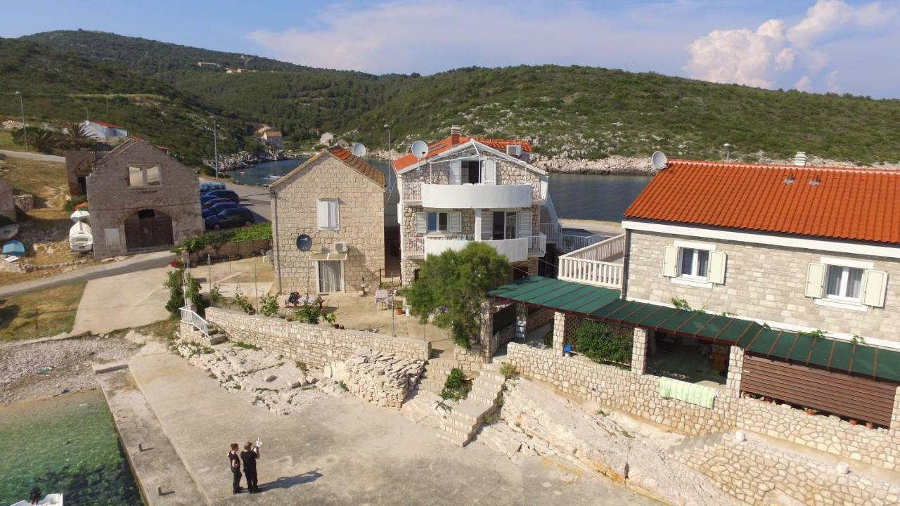 Apartment Karuza Rukavac Vis Eksteriør billede
